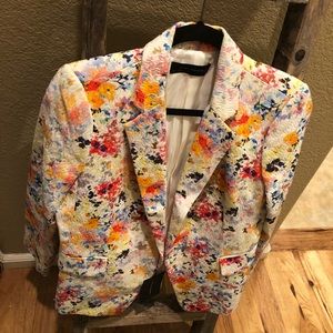 The perfect summer blazer!!!